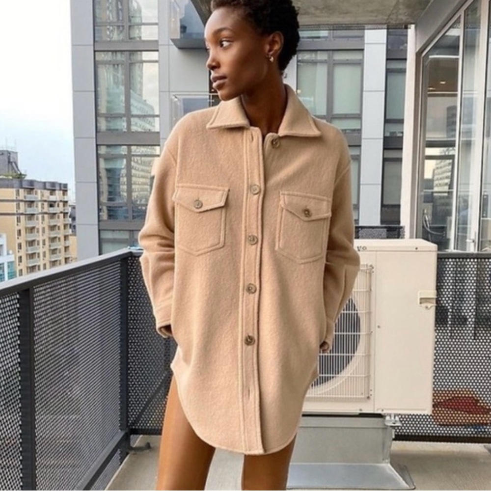Aritzia Wilfred Free Beige Woman’s Button Up Jacket W/ Pockets 100% Merino Wool
